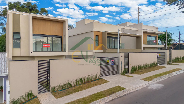 Imagem Sobrado com 3 Quartos à Venda, 145 m² em Uberaba - Curitiba Imagem Sobrado com 3 Quartos à Venda, 145 m² em Uberaba - Curitiba