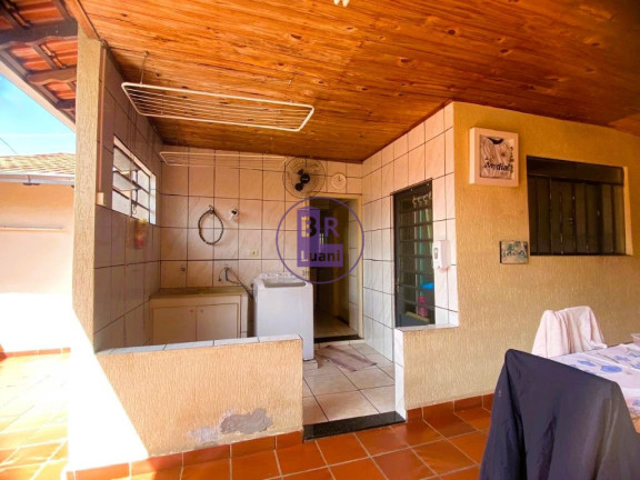 Imagem Casa com 3 Quartos à Venda, 330 m² em Guanabara - Londrina