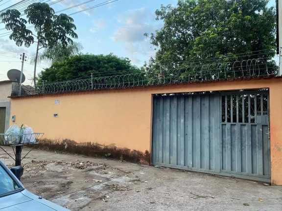 Casa com 3 Quartos à Venda, 110 m² em Setor Rio Formoso - Goiânia