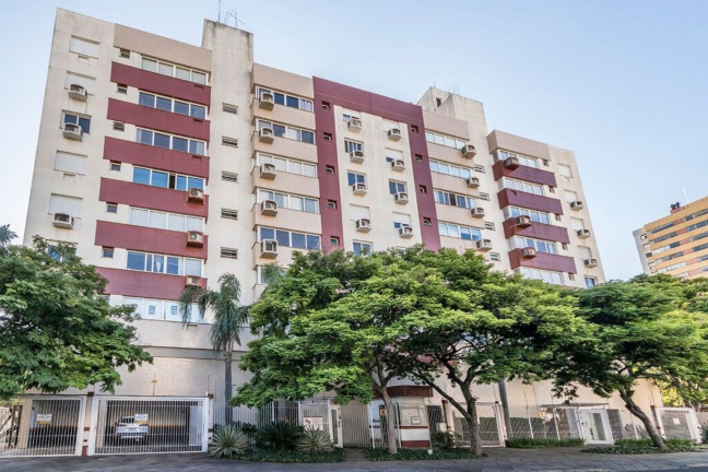 Imagem Imóvel com 2 Quartos à Venda, 79 m² em Menino Deus - Porto Alegre Imagem Imóvel com 2 Quartos à Venda, 79 m² em Menino Deus - Porto Alegre