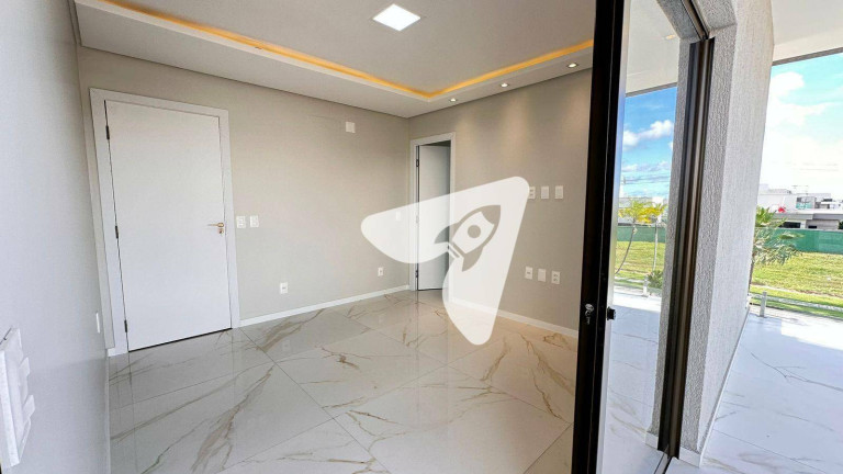 Imagem Casa com 4 Quartos à Venda, 267 m² em Eusébio - Eusébio