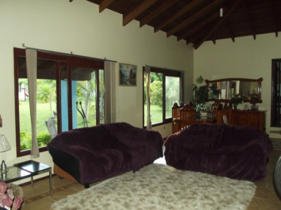 Imagem Casa com 4 Quartos à Venda, 2.000 m² em águas Claras - Viamão