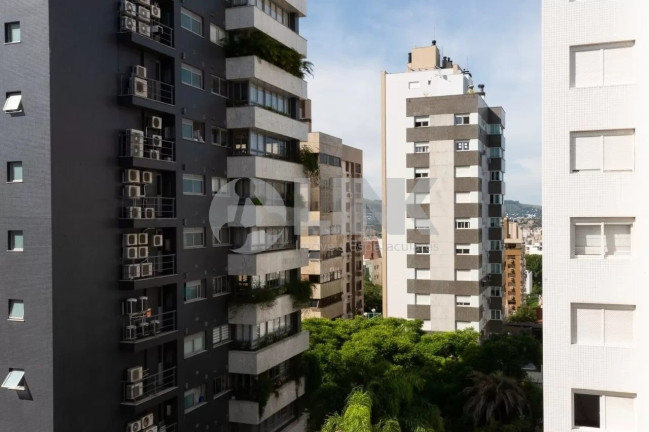 Imagem Apartamento com 3 Quartos à Venda, 135 m² em Petrópolis - Porto Alegre