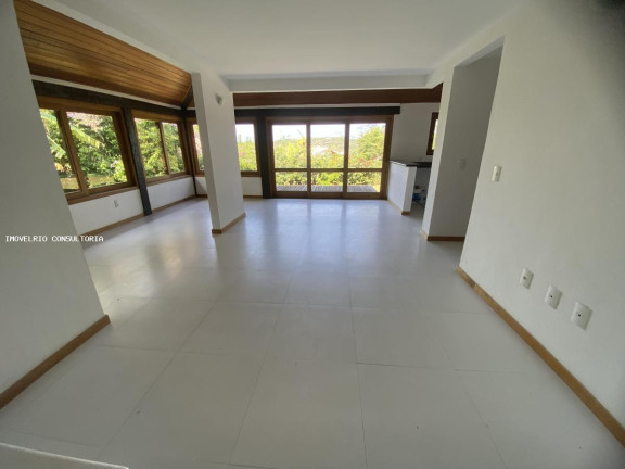 Imagem Casa com 3 Quartos à Venda, 182 m² em Ferradura - Armação Dos Búzios Imagem Casa com 3 Quartos à Venda, 182 m² em Ferradura - Armação Dos Búzios