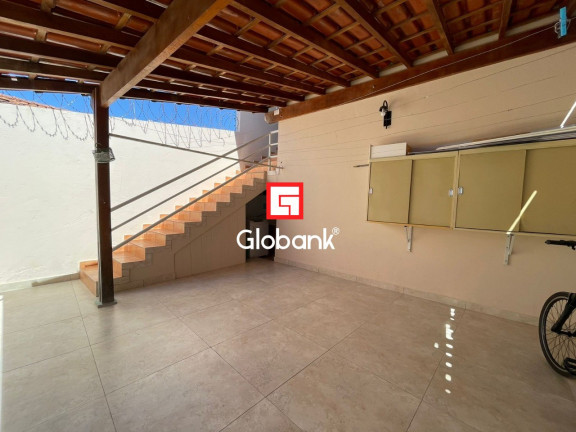 Imagem Casa com 5 Quartos para Alugar, em Centro - Montes Claros Imagem Casa com 5 Quartos para Alugar, em Centro - Montes Claros