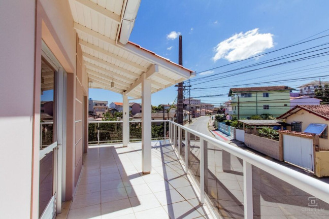Imagem Casa com 6 Quartos à Venda, 600 m² em Passa Vinte - Palhoça