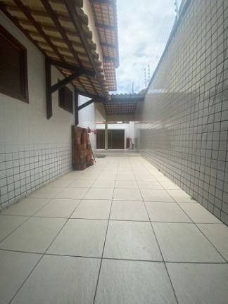 Imagem Casa com 3 Quartos à Venda, 303 m² em Parque Manibura - Fortaleza