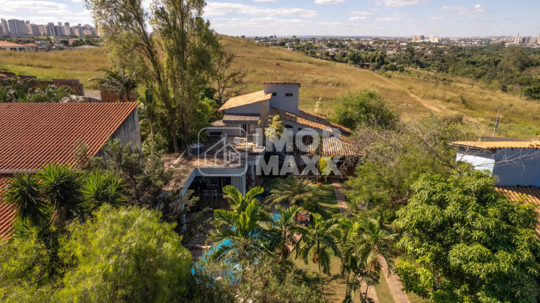 Imagem Casa com 3 Quartos à Venda, 210 m² em Setor Habitacional Arniqueira (águas Claras) - Brasília