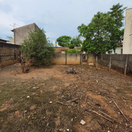 Imagem Terreno à Venda, 339 m² em Vila São Benedito - Lins