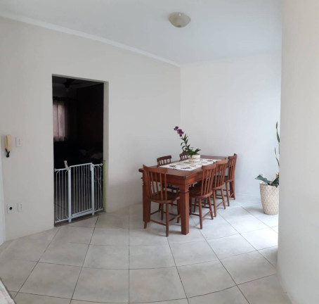 Imagem Casa com 3 Quartos à Venda, 250 m² em Jardim Itamarati - Botucatu Imagem Casa com 3 Quartos à Venda, 250 m² em Jardim Itamarati - Botucatu