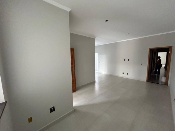 Imagem Casa com 3 Quartos à Venda, 180 m² em Residencial Ouro Verde - Botucatu Imagem Casa com 3 Quartos à Venda, 180 m² em Residencial Ouro Verde - Botucatu