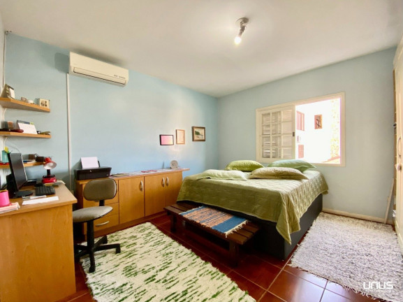 Imagem Casa com 5 Quartos à Venda, 420 m² em Coqueiros - Florianópolis Imagem Casa com 5 Quartos à Venda, 420 m² em Coqueiros - Florianópolis