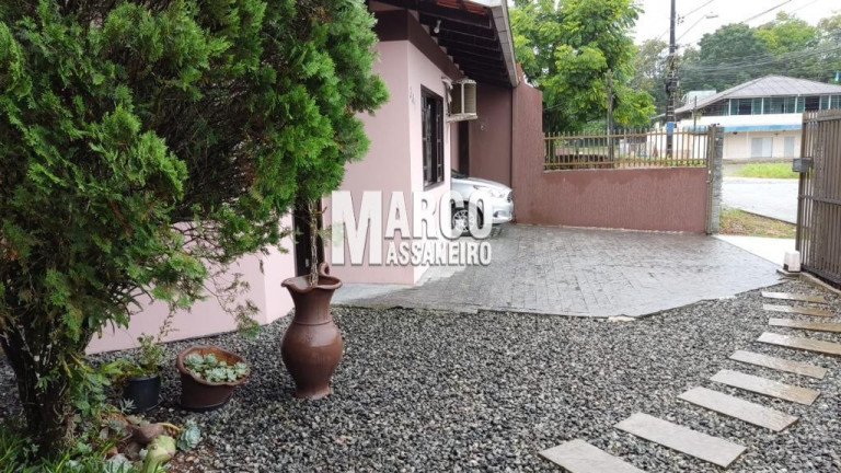 Imagem Casa com 3 Quartos à Venda, 361 m² em João Costa - Joinville Imagem Casa com 3 Quartos à Venda, 361 m² em João Costa - Joinville