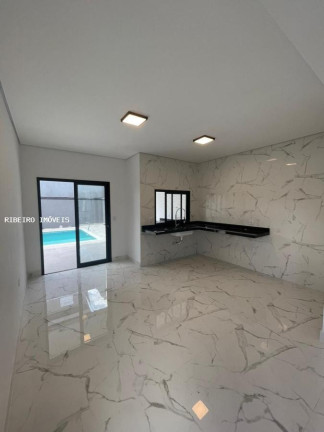 Imagem Casa com 3 Quartos à Venda, 150 m² em Villas Do Jaguari - Santana De Parnaíba Imagem Casa com 3 Quartos à Venda, 150 m² em Villas Do Jaguari - Santana De Parnaíba