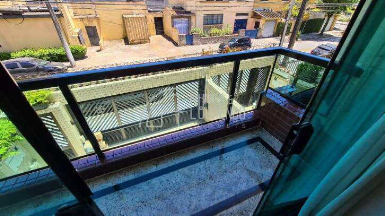 Imagem Casa com 4 Quartos à Venda, 337 m² em Embaré - Santos