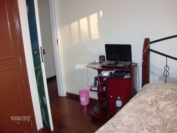 Imagem Casa com 4 Quartos à Venda, 230 m² em Jardim Guedala - São Paulo