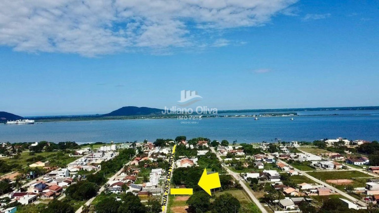 Terreno à Venda,  em Pontal Do Norte - Itapoá