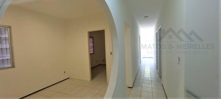 Imagem Imóvel Comercial à Venda, 490 m² em Jereissati I - Maracanaú Imagem Imóvel Comercial à Venda, 490 m² em Jereissati I - Maracanaú