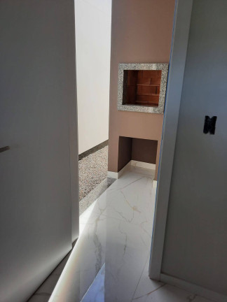 Imagem Casa com 3 Quartos à Venda, 95 m² em Joaia - Tijucas
