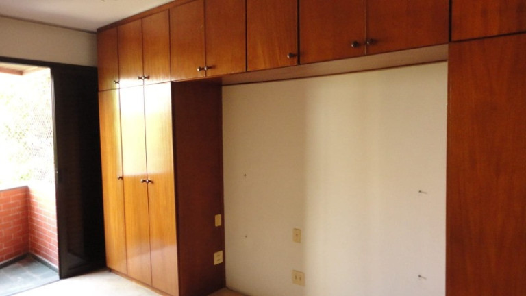 Imagem Imóvel com 3 Quartos à Venda, 105 m² em Vila Andrade - São Paulo