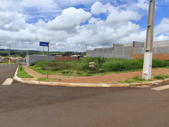 Imagem Terreno à Venda, 549 m² em Arapongas Imagem Terreno à Venda, 549 m² em Arapongas