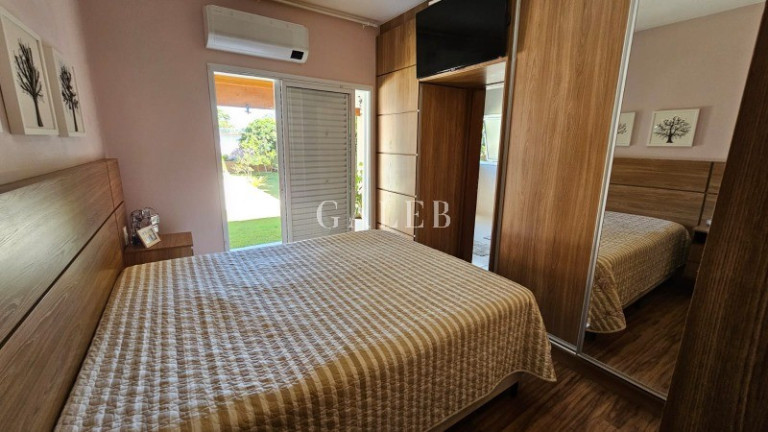 Imagem Casa com 3 Quartos à Venda, 245 m² em Jardim Estância Brasil - Atibaia Imagem Casa com 3 Quartos à Venda, 245 m² em Jardim Estância Brasil - Atibaia