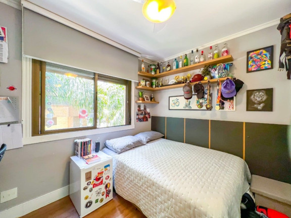 Imagem Imóvel com 3 Quartos à Venda, 183 m² em Petrópolis - Porto Alegre Imagem Imóvel com 3 Quartos à Venda, 183 m² em Petrópolis - Porto Alegre