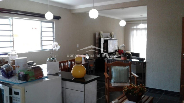 Imagem Casa com 3 Quartos à Venda, 267 m² em Vila São Sebastião - Valinhos Imagem Casa com 3 Quartos à Venda, 267 m² em Vila São Sebastião - Valinhos