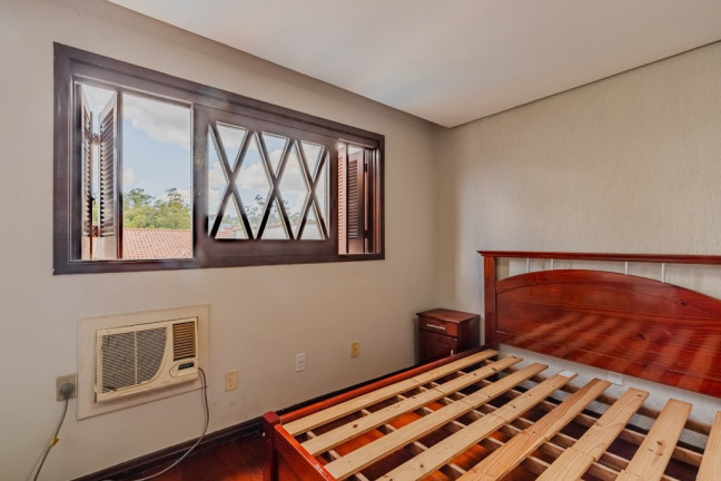 Imagem Casa com 3 Quartos à Venda, 385 m² em Agronomia - Porto Alegre