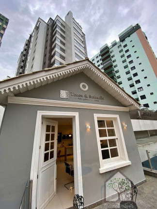 Imagem Casa com 3 Quartos à Venda, 100 m² em Centro - Florianópolis Imagem Casa com 3 Quartos à Venda, 100 m² em Centro - Florianópolis