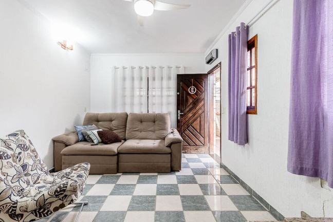 Imagem Casa com 3 Quartos à Venda, 231 m² em Vila Carmosina - São Paulo