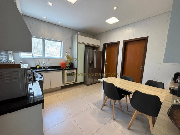 Imagem Casa com 4 Quartos à Venda, 360 m² em Alphaville - Santana De Parnaíba Imagem Casa com 4 Quartos à Venda, 360 m² em Alphaville - Santana De Parnaíba