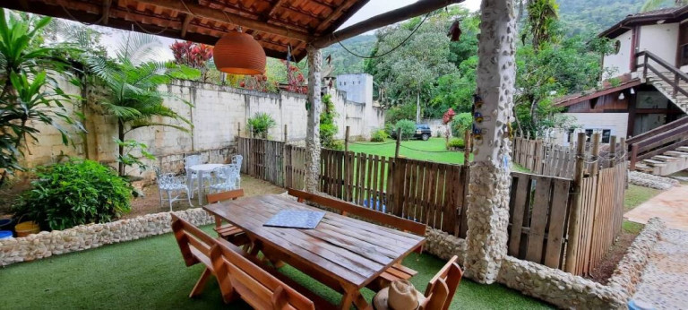 Imagem Casa com 4 Quartos para Alugar, 245 m² em Tabatinga - Caraguatatuba Imagem Casa com 4 Quartos para Alugar, 245 m² em Tabatinga - Caraguatatuba