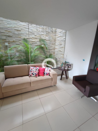 Imagem Casa com 4 Quartos à Venda, 270 m² Imagem Casa com 4 Quartos à Venda, 270 m²