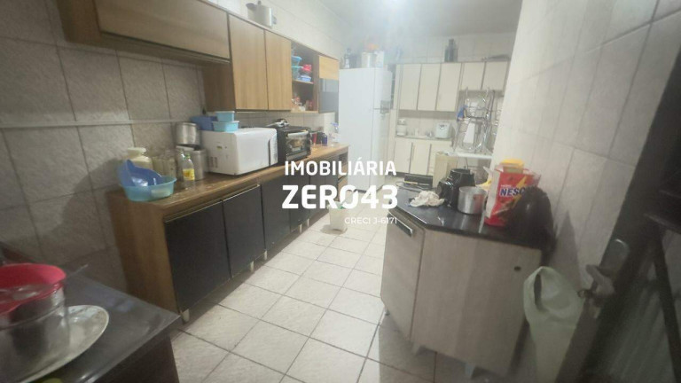 Imagem Casa com 5 Quartos à Venda, 200 m² em Conjunto Habitacional Maria Cecília Serrano De Oliveira - Londrina Imagem Casa com 5 Quartos à Venda, 200 m² em Conjunto Habitacional Maria Cecília Serrano De Oliveira - Londrina