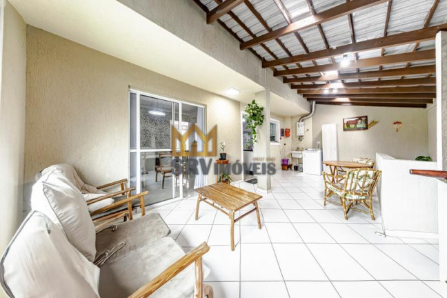Imagem Sobrado com 3 Quartos à Venda, 235 m² em Atuba - Curitiba