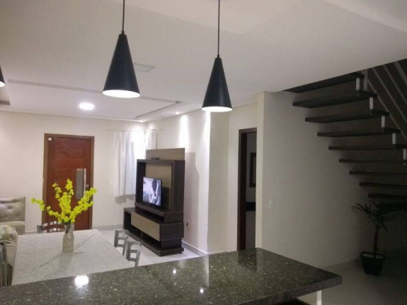 Imagem Casa com 4 Quartos à Venda, 215 m² em São João Do Rio Vermelho - Florianópolis