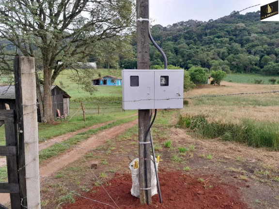 Imagem Imóvel com 2 Quartos à Venda, 19.517 m² em Zona Rural - Campo Magro Imagem Imóvel com 2 Quartos à Venda, 19.517 m² em Zona Rural - Campo Magro