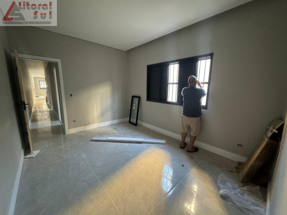 Imagem Casa com 3 Quartos à Venda, 175 m² em Aviação - Praia Grande Imagem Casa com 3 Quartos à Venda, 175 m² em Aviação - Praia Grande