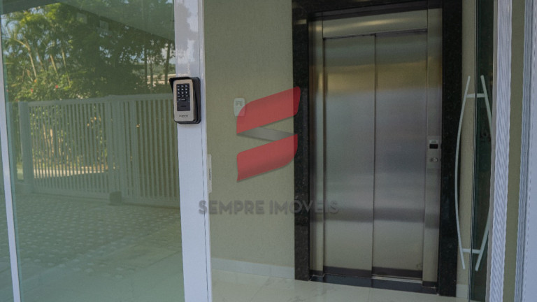 Imagem Apartamento com 4 Quartos à Venda, 140 m² em Caiobá - Matinhos Imagem Apartamento com 4 Quartos à Venda, 140 m² em Caiobá - Matinhos