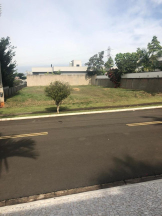 Imagem Terreno à Venda, 800 m² em Jardim Petrópolis - Piracicaba Imagem Terreno à Venda, 800 m² em Jardim Petrópolis - Piracicaba