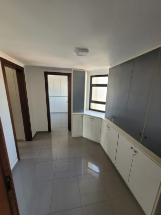 Imagem Imóvel com 4 Quartos à Venda, 330 m² em Vila São Francisco - São Paulo Imagem Imóvel com 4 Quartos à Venda, 330 m² em Vila São Francisco - São Paulo