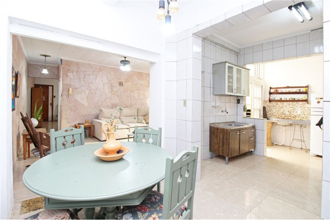 Imagem Imóvel com 2 Quartos à Venda,  em Petrópolis - Porto Alegre
