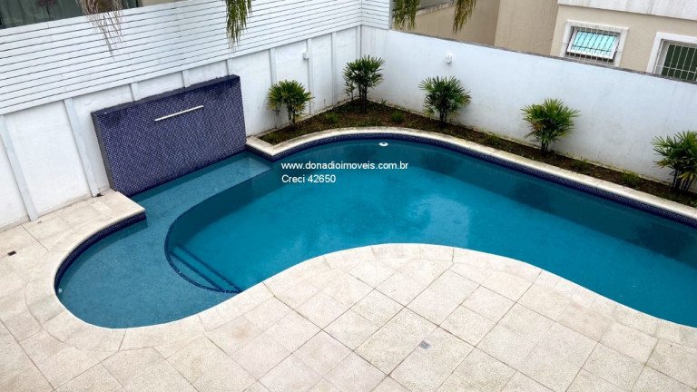 Imagem Sobrado com 5 Quartos à Venda,  em Jurerê Internacional - Florianópolis