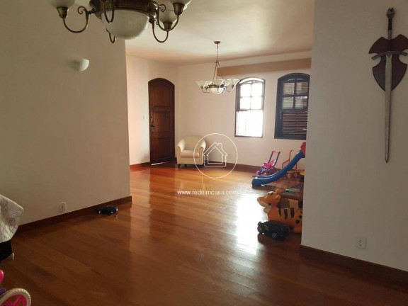 Imagem Casa com 4 Quartos à Venda, 415 m² em Santo Antônio - Belo Horizonte Imagem Casa com 4 Quartos à Venda, 415 m² em Santo Antônio - Belo Horizonte