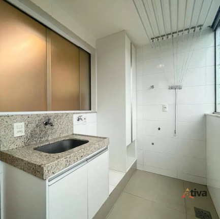 Imagem Apartamento com 3 Quartos à Venda, 107 m²