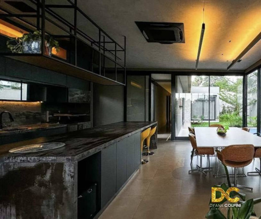 Imagem Casa de Condomínio com 4 Quartos à Venda, 370 m² em Ribeirão Do Lipa - Cuiabá