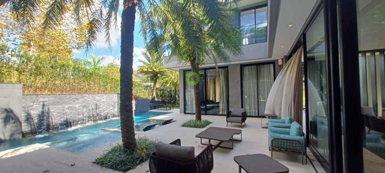 Imagem Casa com 5 Quartos à Venda, 1.070 m² em Alphaville - Barueri Imagem Casa com 5 Quartos à Venda, 1.070 m² em Alphaville - Barueri