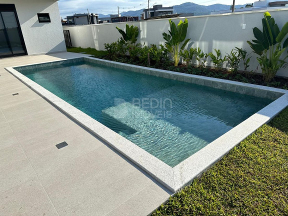 Imagem Casa com 4 Quartos à Venda, 380 m² em Santa Regina - Camboriú Imagem Casa com 4 Quartos à Venda, 380 m² em Santa Regina - Camboriú