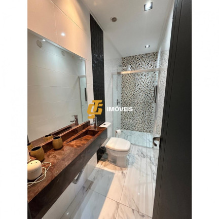 Imagem Casa com 2 Quartos à Venda, 180 m² em Tabuleiro - Camboriú
